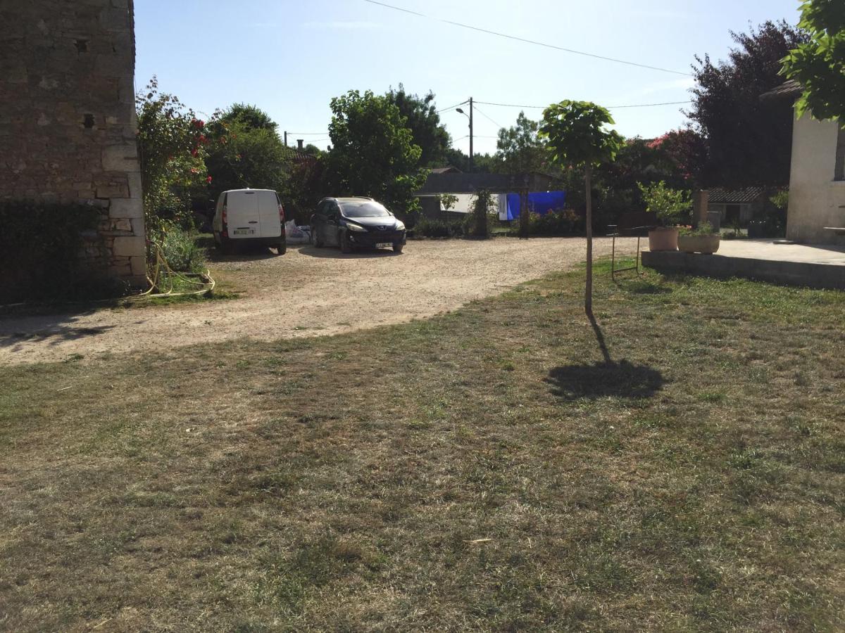 La Maison Aux Roses Country house *